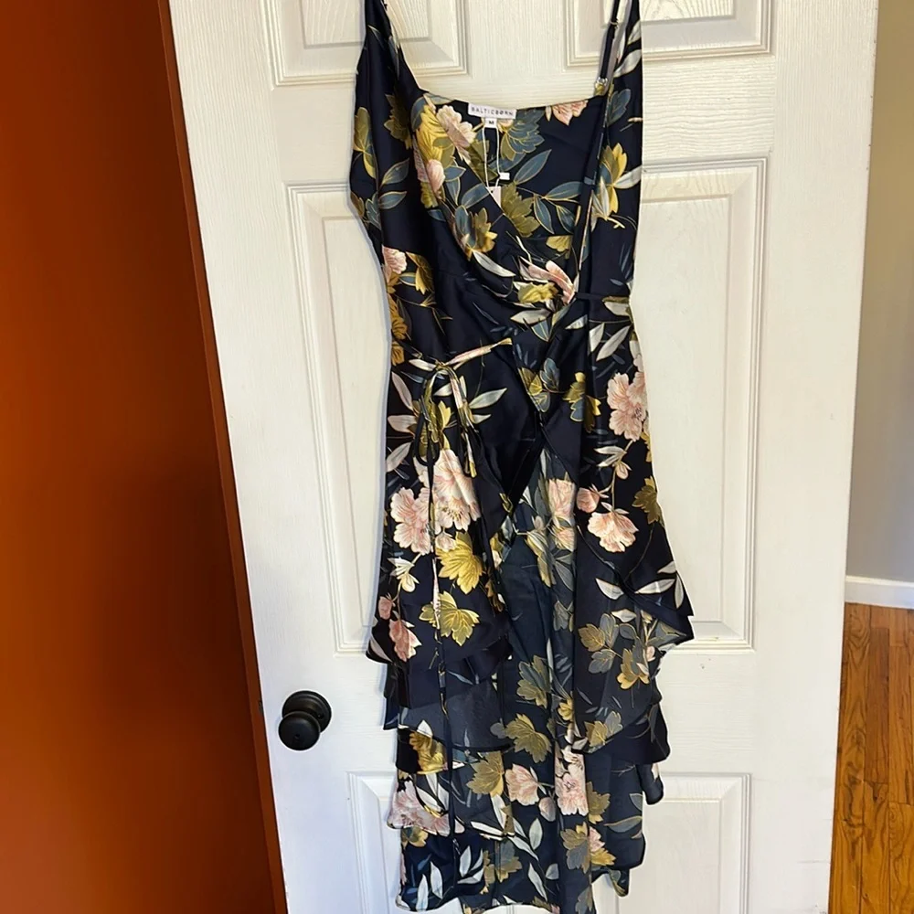 🆕 Baltic Born Silky Floral Wrap Dress - Picture 2 of 4